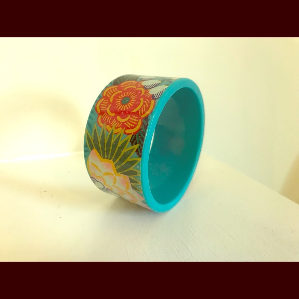 Wooden Boho Hippie 🌻 Floral 🌸painted bracelet